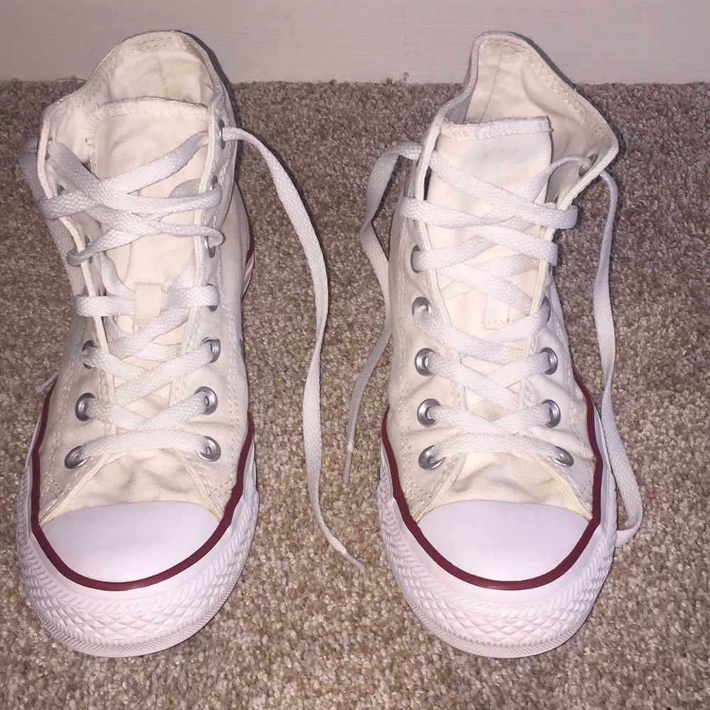 White high top converse all star chuck Taylor